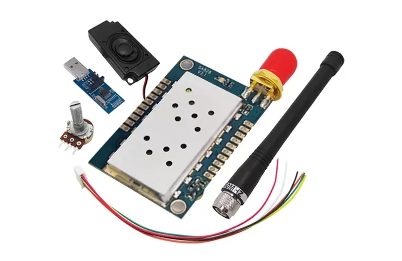 ¿Qué características debe tener un módulo walkie-talkie portátil?