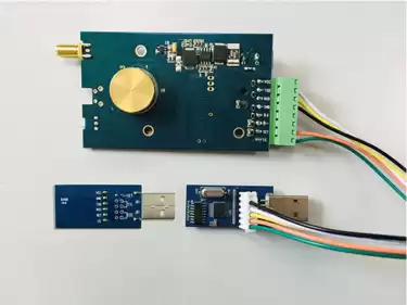 ¿Cómo se conecta correctamente el módulo LoRa a la placa adaptadora?